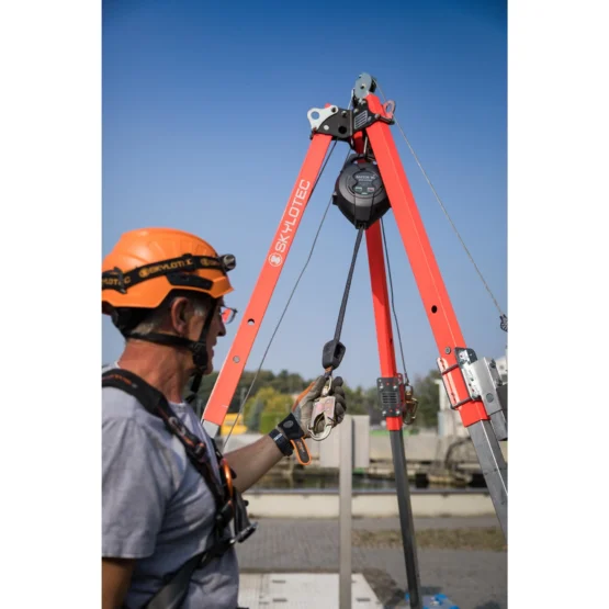 Skylotec Raptor W Retractable Fall Arrester - Image 2
